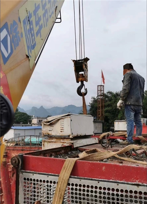 黄陵县大件吊装搬运设备常用的施工手势信号解答