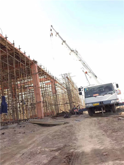 黄陵县吊车作业的安全注意事项有哪些？